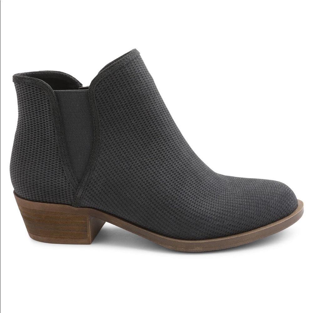 Brand New Kensie Boots